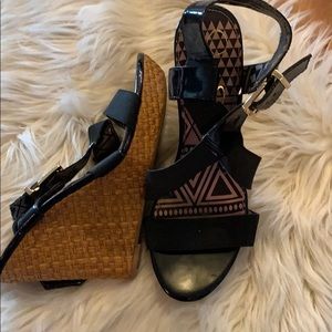 Jessica Simpson Wedges